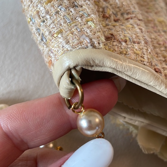 Violette Nozieres VINTAGE Tweed leather small pieces decorative flower pearls - Picture 13 of 17